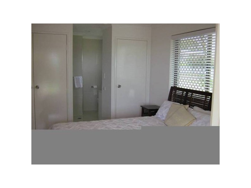 11 Palm St, Innes Park QLD 4670
