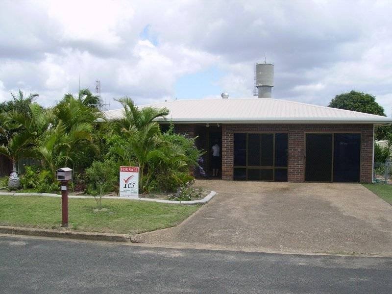 Moore Park Beach QLD 4670
