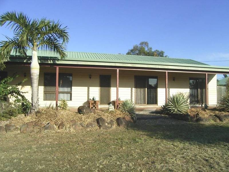 4 Pandanus Cr, Innes Park QLD 4670