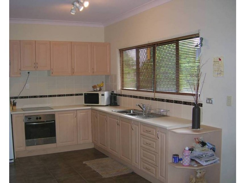 4 Pandanus Cr, Innes Park QLD 4670