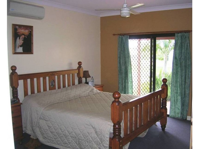 4 Pandanus Cr, Innes Park QLD 4670