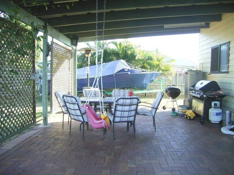 4 Pandanus Cr, Innes Park QLD 4670