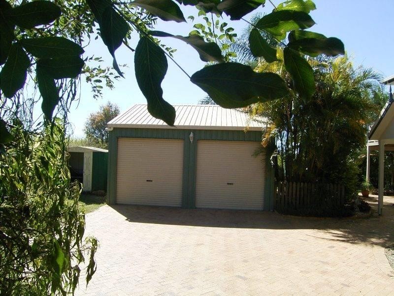 369 Windermere Rd, Qunaba QLD 4670