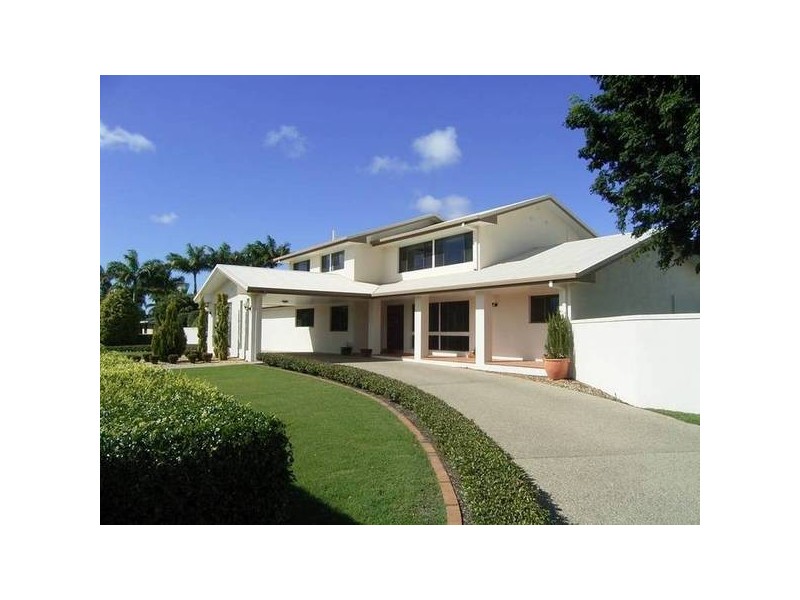40 Avenell St, Avenell Heights QLD 4670