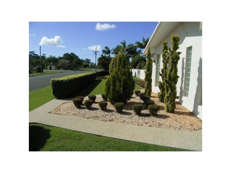 40 Avenell St, Avenell Heights QLD 4670