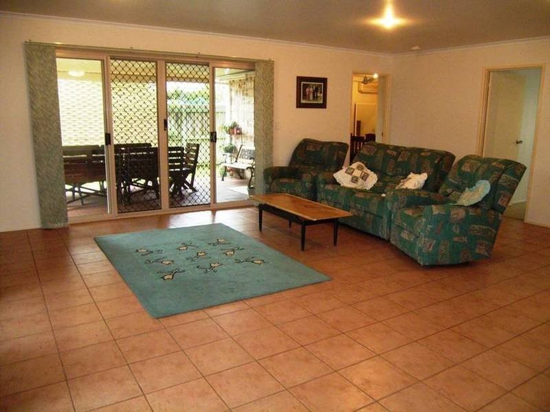 2 Pacific Crt, Bargara QLD 4670
