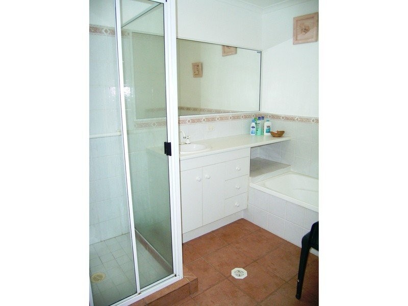 2 Pacific Crt, Bargara QLD 4670