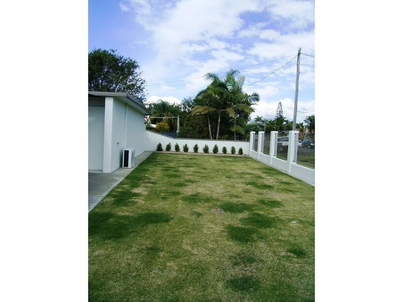 2/50 See St, Bargara QLD 4670