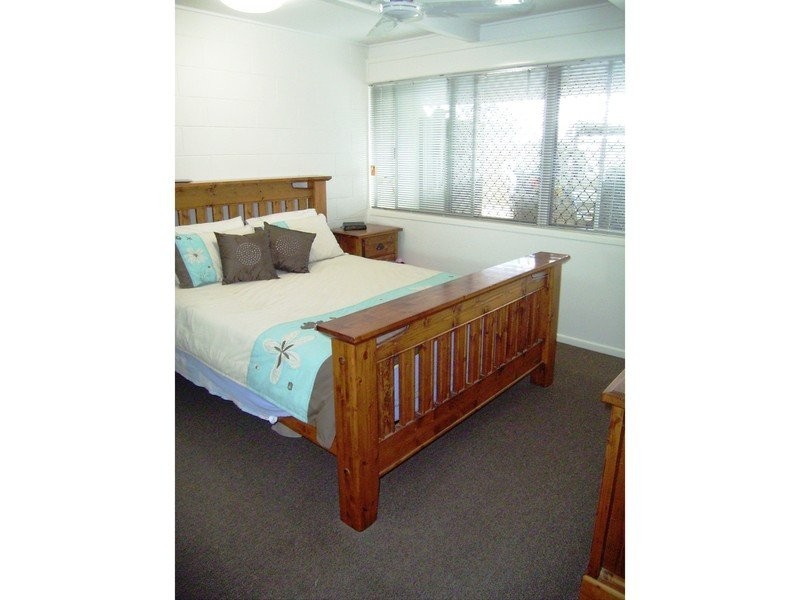 2/50 See St, Bargara QLD 4670