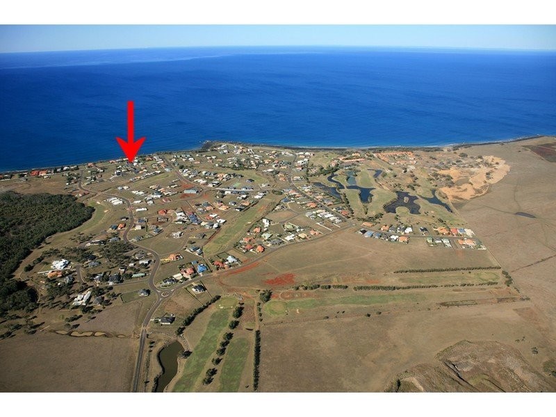 14 Marian St, Coral Cove QLD 4670