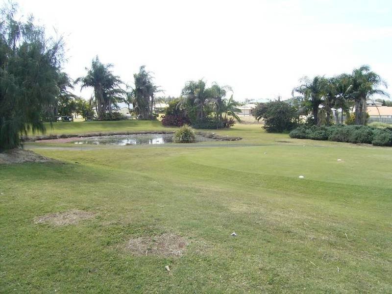 3 Robert John Cct, Coral Cove QLD 4670