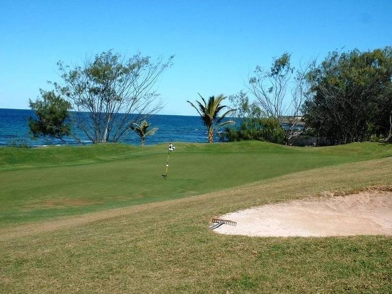 22 Toppers Dr, Coral Cove QLD 4670