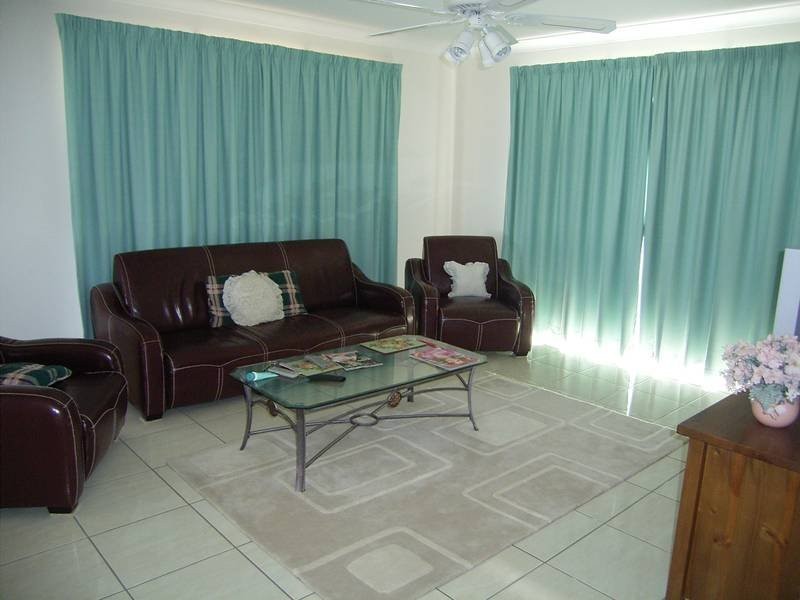 22 Toppers Dr, Coral Cove QLD 4670