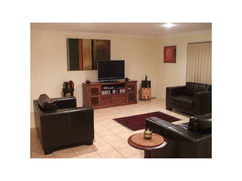 6 Landsborough St, Bargara QLD 4670