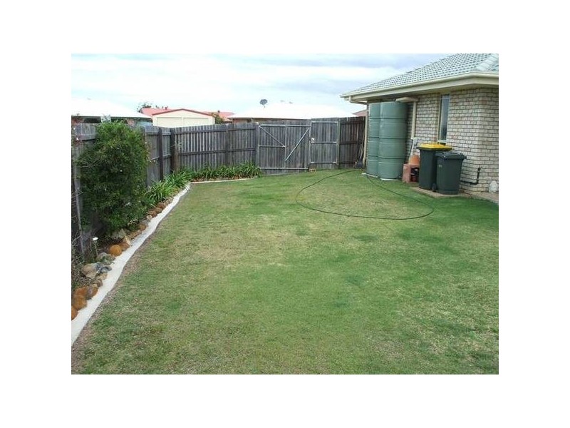 6 Landsborough St, Bargara QLD 4670