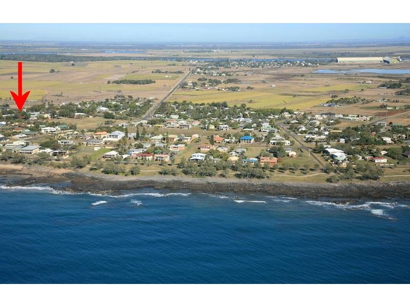 7 Cove Street, Burnett Heads QLD 4670