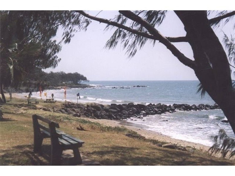 7 Cove Street, Burnett Heads QLD 4670