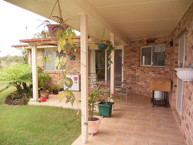 66 Innes Park Rd, Innes Park QLD 4670