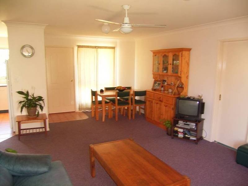 4 Settlers Crt, Bargara QLD 4670