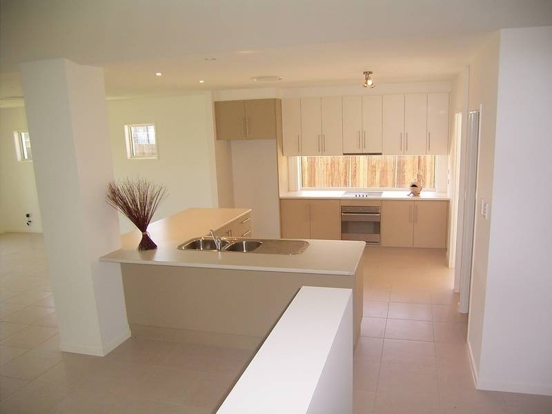 14 Parkside Pde, Bargara QLD 4670