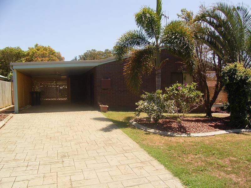 15 Davidson St, Bargara QLD 4670