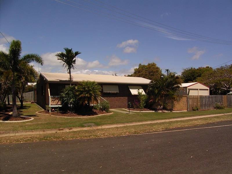 15 Davidson St, Bargara QLD 4670