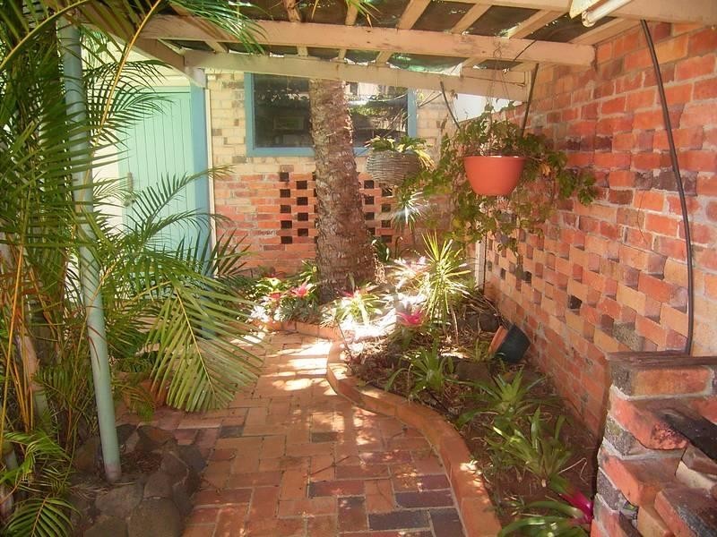 10 Tanner Street, Bargara QLD 4670
