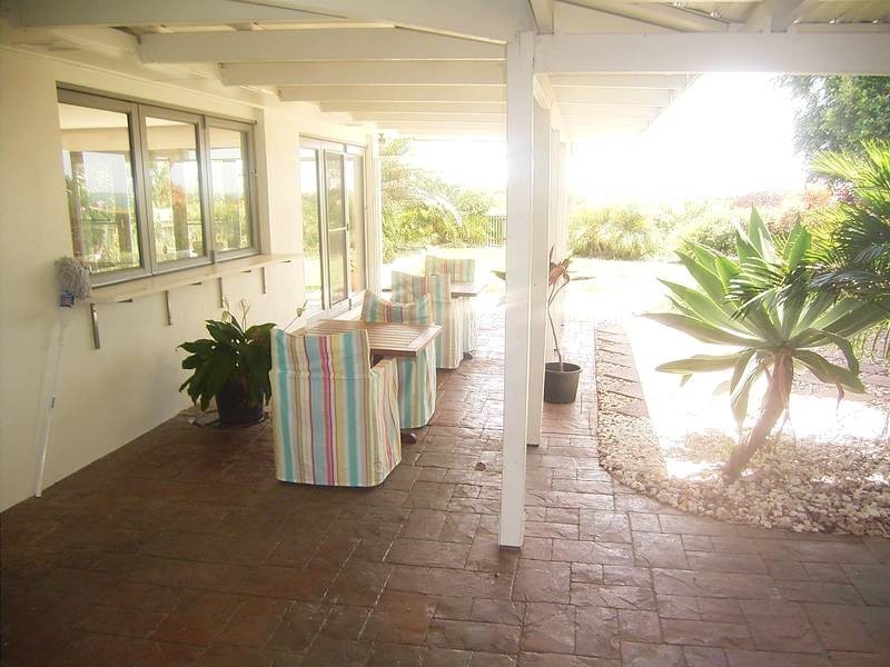 11 Palm St, Innes Park QLD 4670