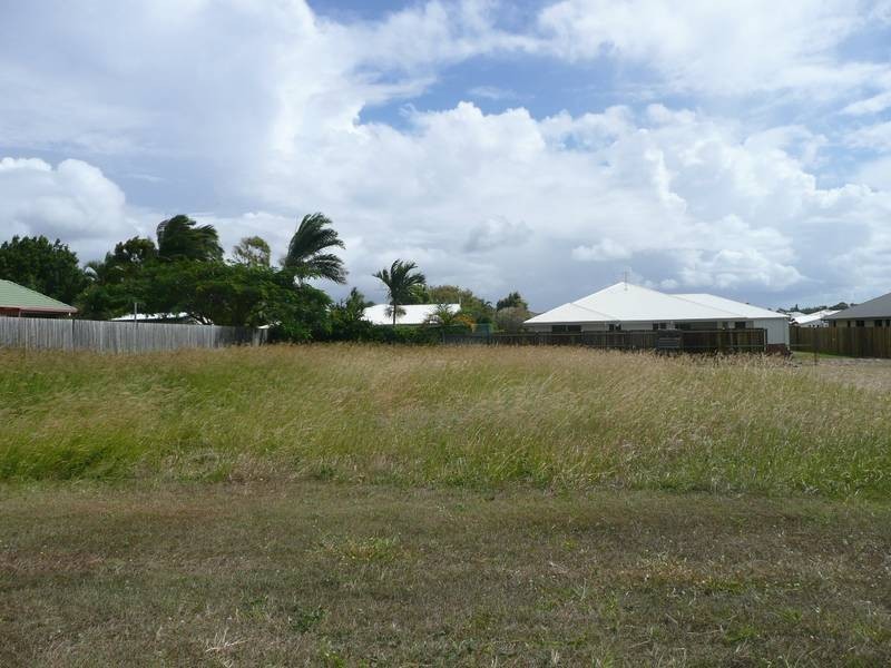 14 Andy Kemp Place, Bargara QLD 4670
