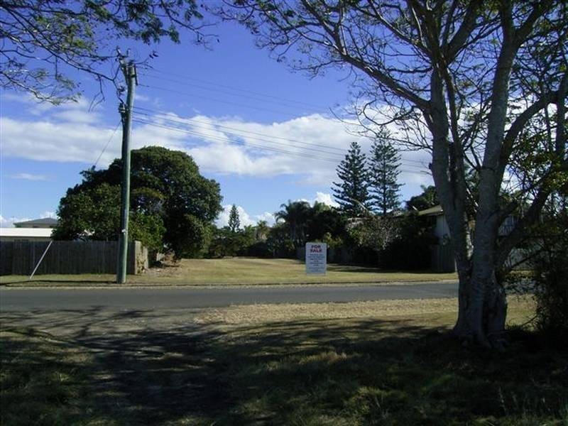 13 Holland Street, Bargara QLD 4670