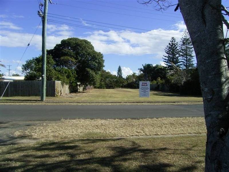 13 Holland Street, Bargara QLD 4670