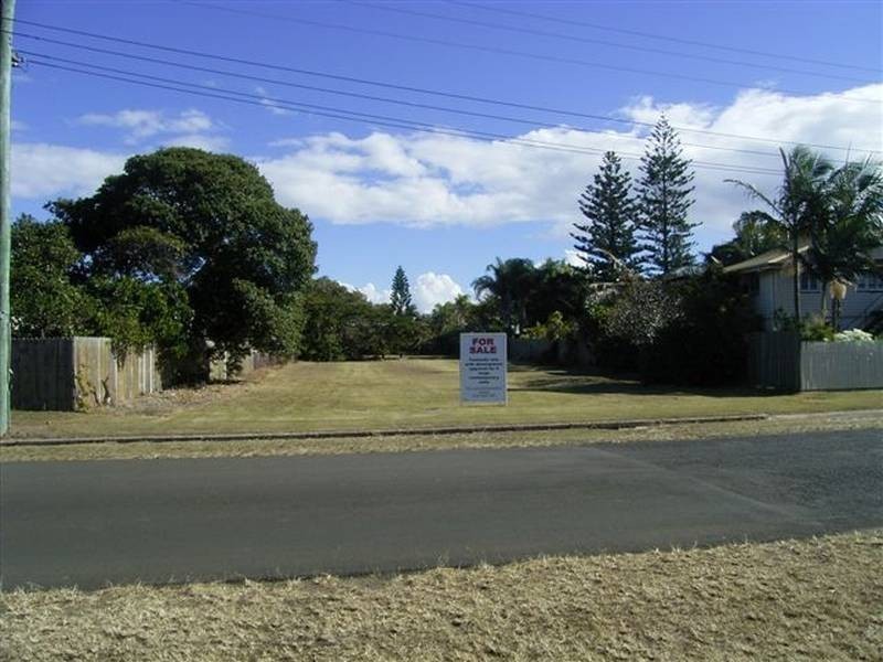 13 Holland Street, Bargara QLD 4670