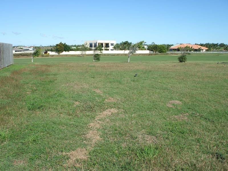 17 Belmonte Drive, Coral Cove QLD 4670