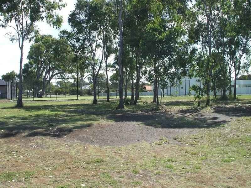 9 Betty Close, Coral Cove QLD 4670