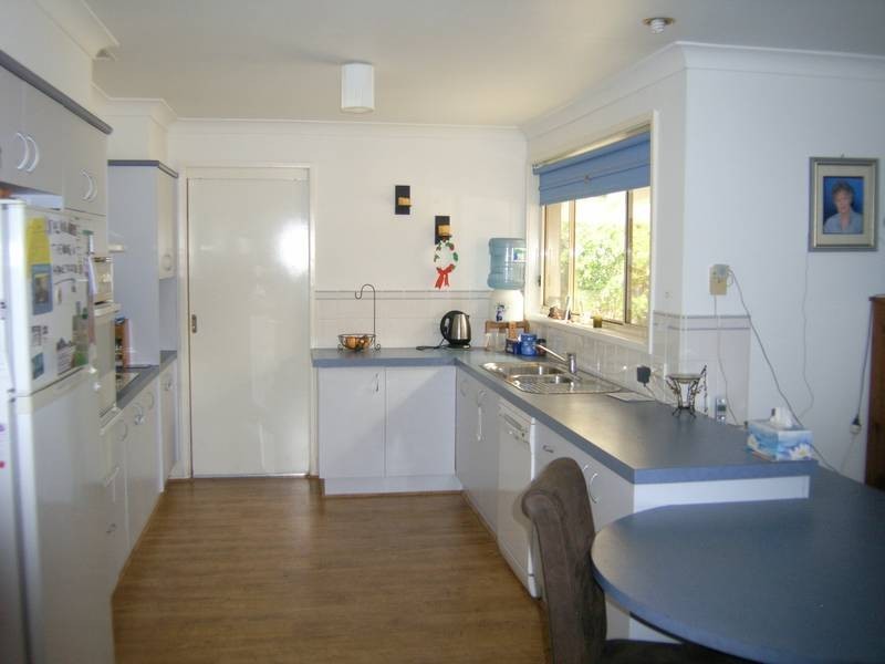 5 Links Place, Willow Vale NSW 2575