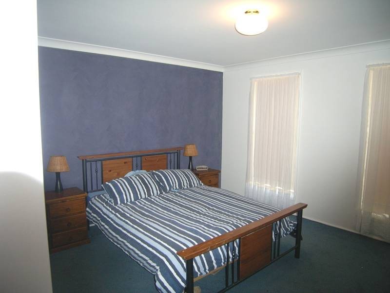 5 Links Place, Willow Vale NSW 2575