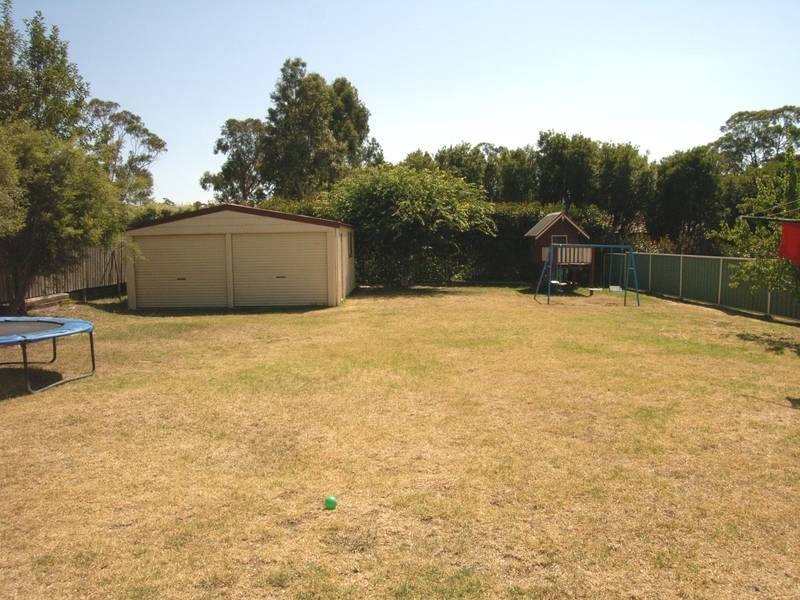 5 Links Place, Willow Vale NSW 2575