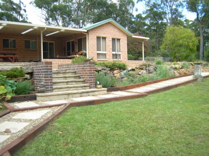28 DRAPERS RD, Colo Vale NSW 2575