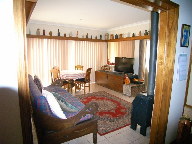 28 DRAPERS RD, Colo Vale NSW 2575