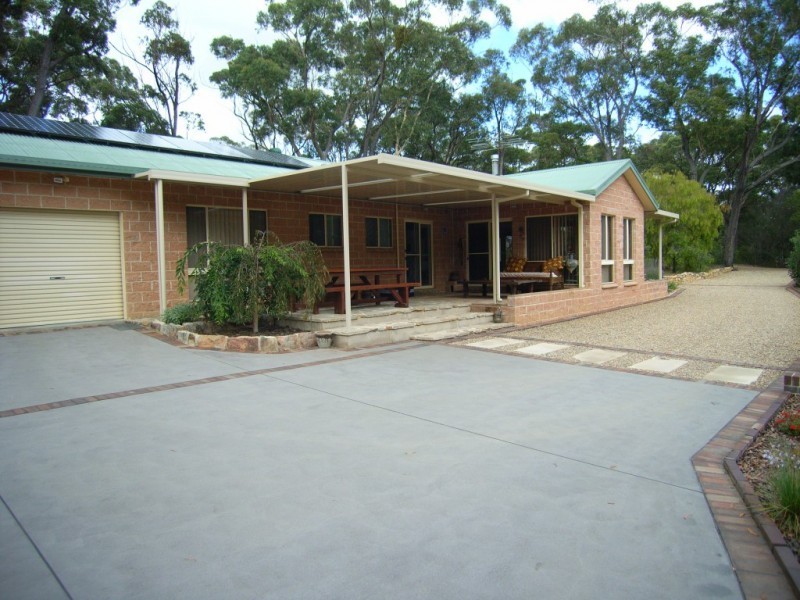 28 DRAPERS RD, Colo Vale NSW 2575