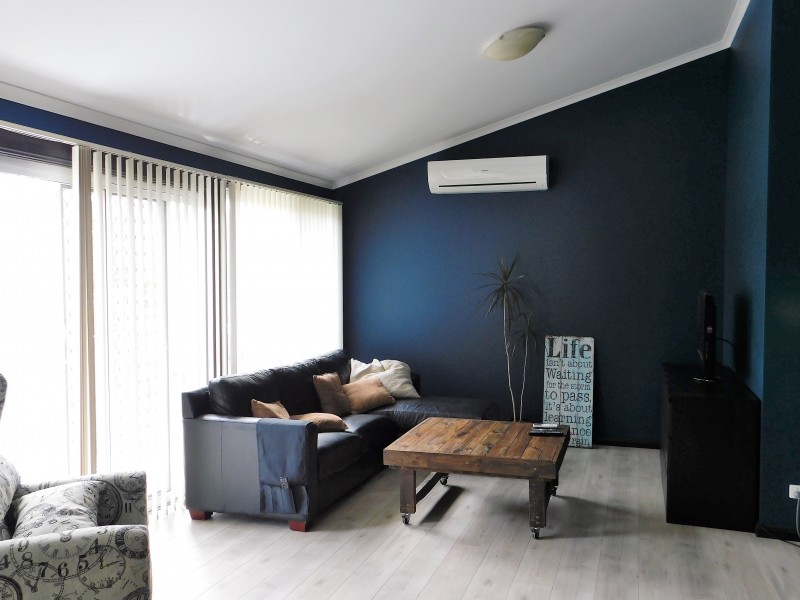 8 CUMBERTEEN STREET, Hill Top NSW 2575