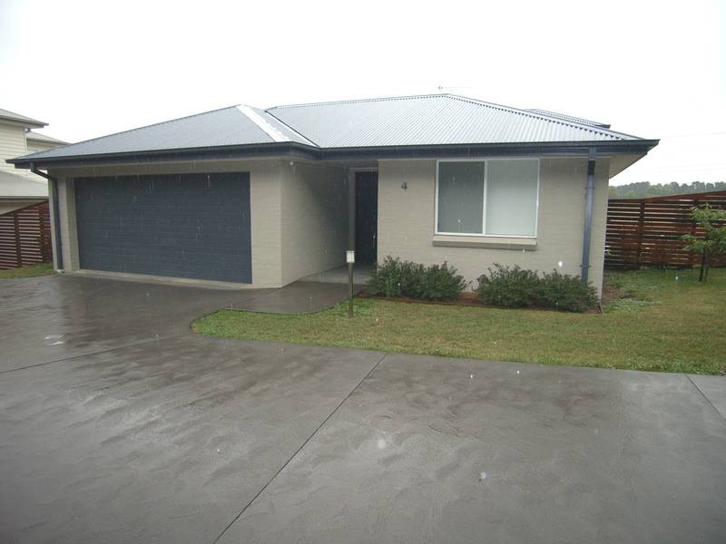 House 2/51 Robinia Drive, Bowral NSW 2576