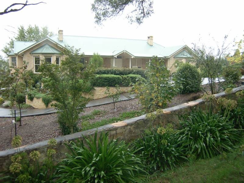 25 Sunninghill Avenue, Burradoo NSW 2576