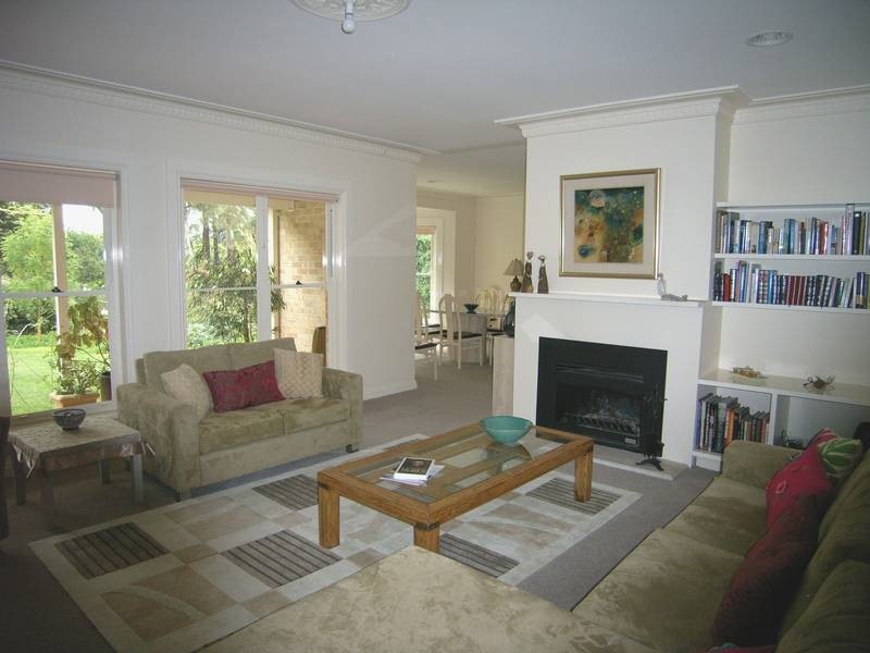 25 Sunninghill Avenue, Burradoo NSW 2576