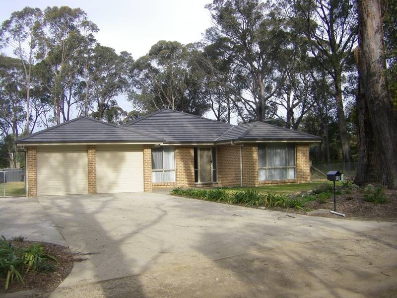 10 Railway Parade, Braemar NSW 2575