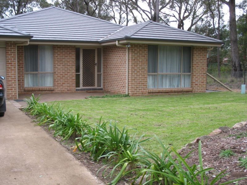 10 Railway Parade, Braemar NSW 2575