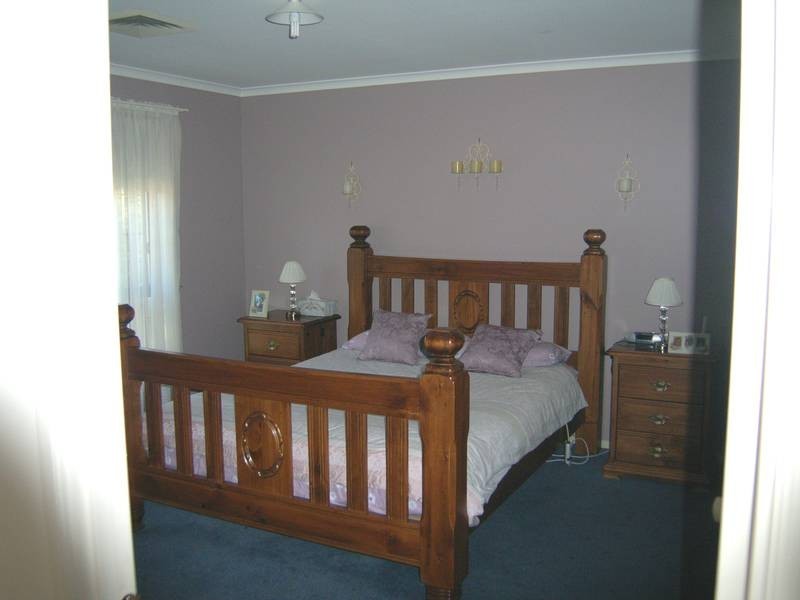 48 Hume Highway, Yerrinbool NSW 2575