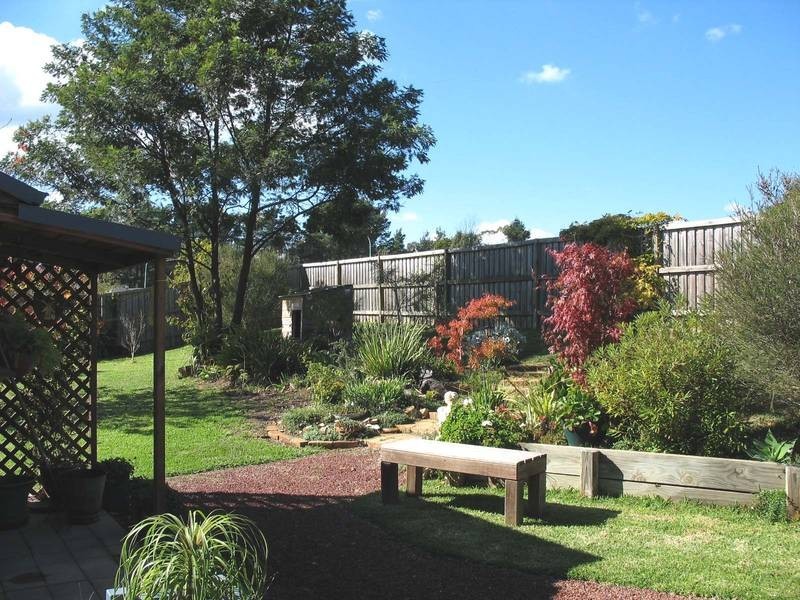 16 Ella Street, Hill Top NSW 2575