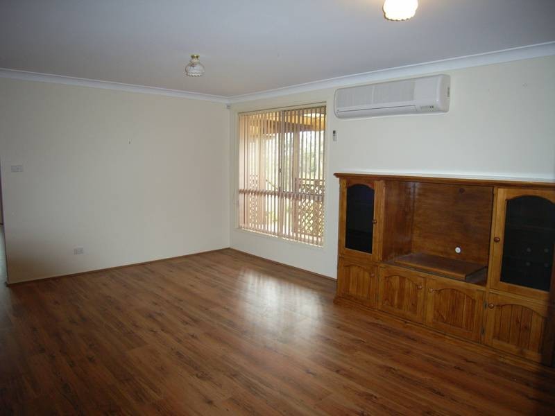 64 Cumberteen Street, Hill Top NSW 2575