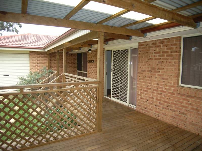 64 Cumberteen Street, Hill Top NSW 2575